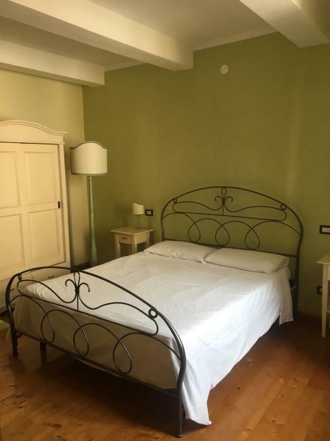 La Casina Del Borgo Apartment อับบาเดียซานซัลวาตอเร ภายนอก รูปภาพ